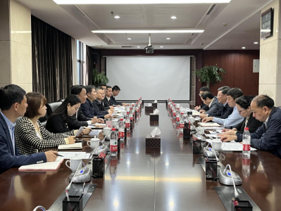 ¶«ºþÇøÈËÃñÕþ¸®Ò»Ðе½¼¯ÍÅ¿ªÕ¹×ù̸½»Á÷